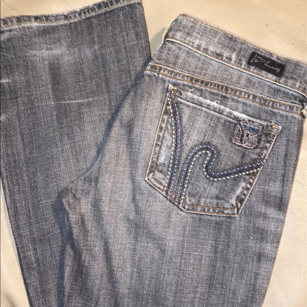 citizens of humanity jeans.Distressed ripped jeans